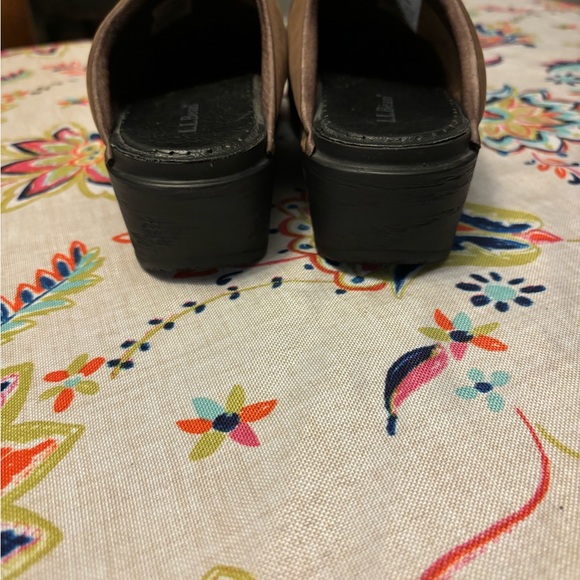 L.L Bean Clogs - Picture 4 of 6